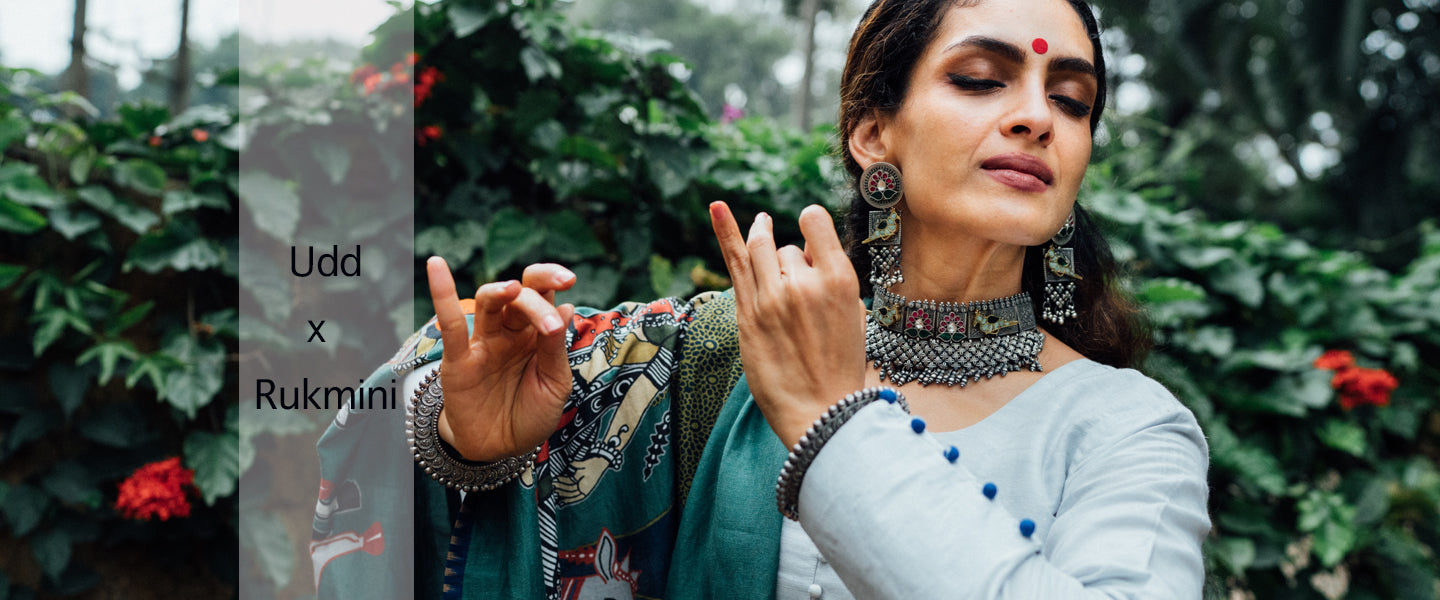 Stories on textile meet stories through dance