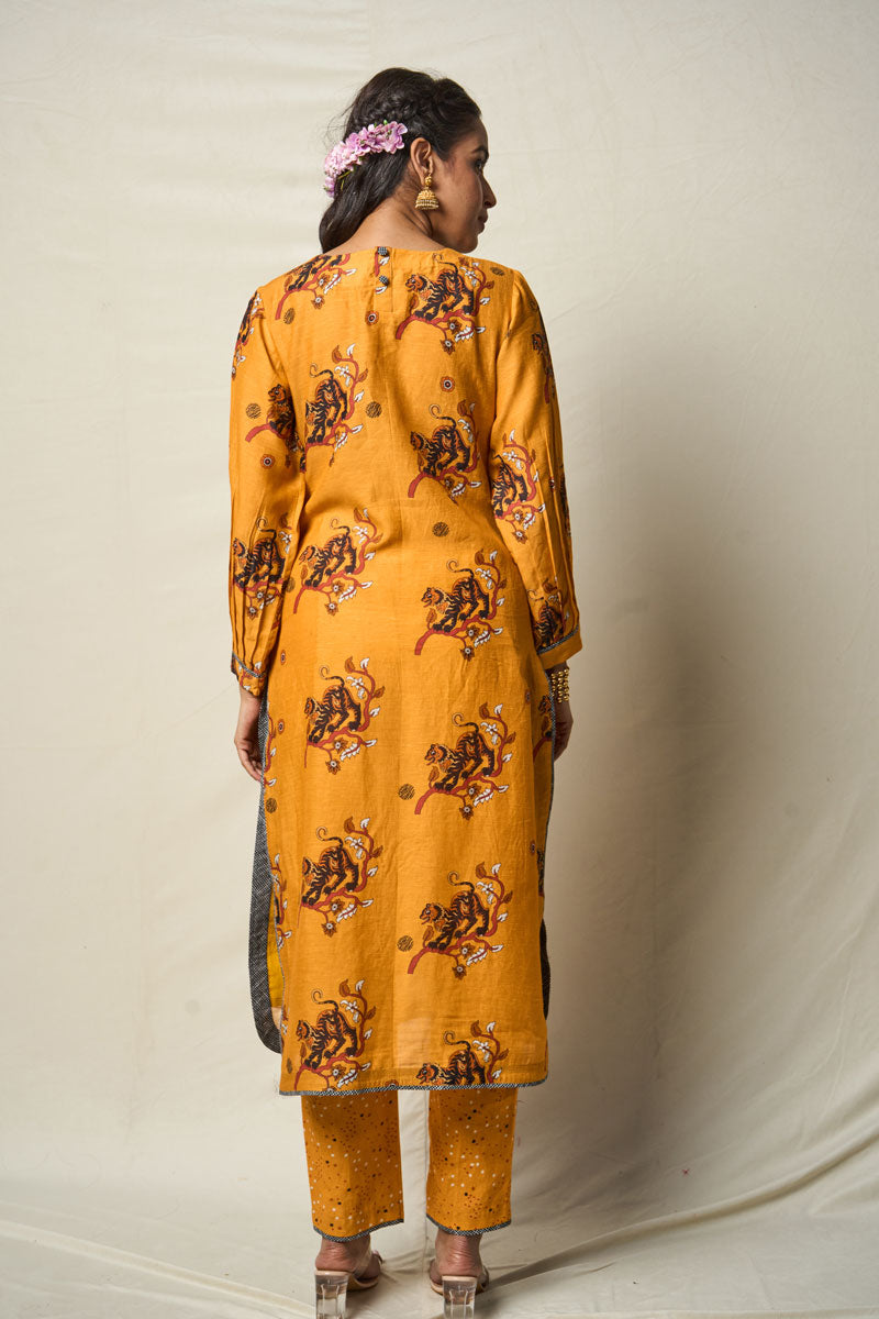BĀGH KURTA + PANT (SET OF 2)