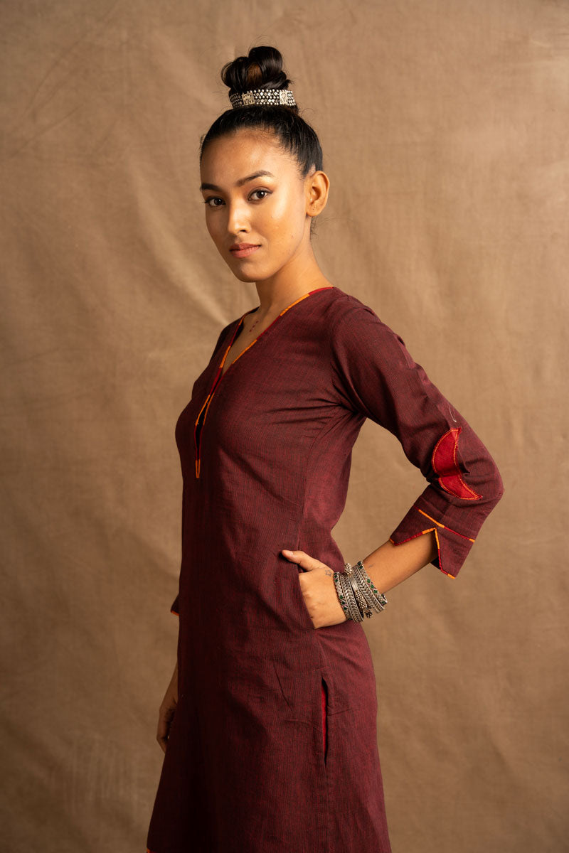 Jvalan Chandraḥ kurta + salwar + dupatta (set of 3)