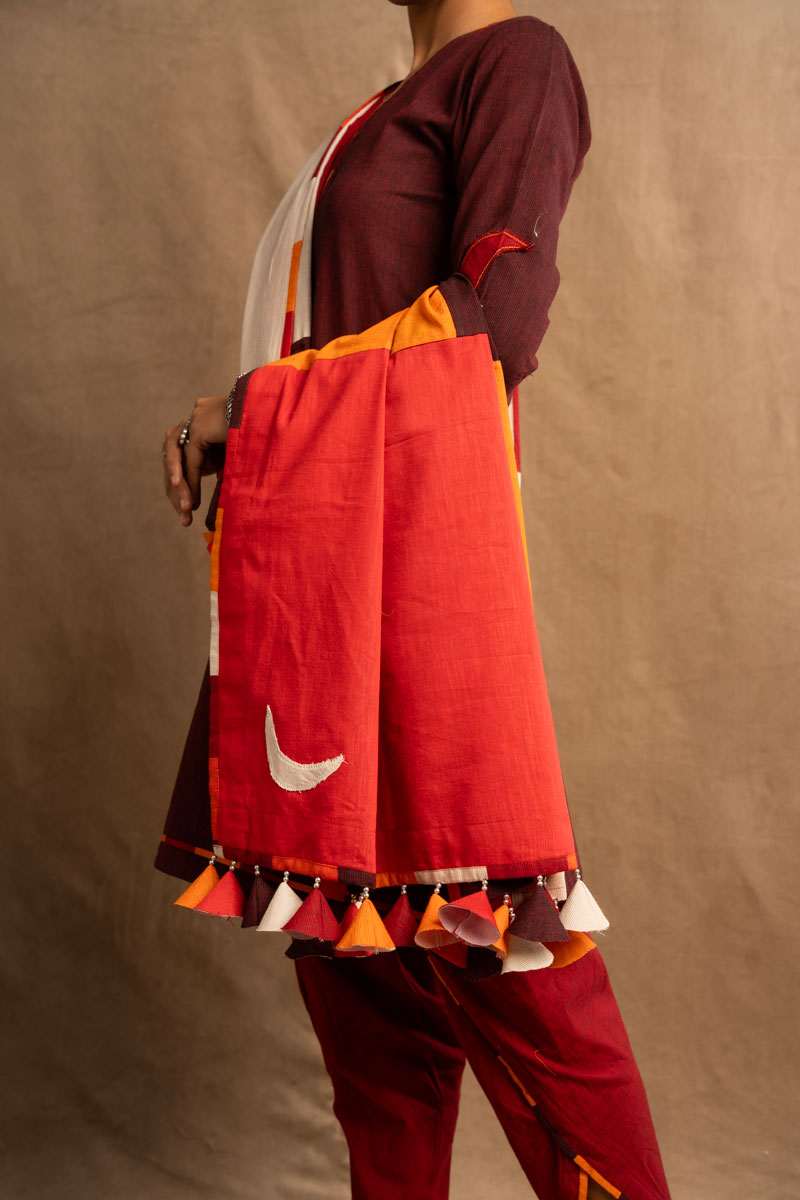 Jvalan Chandraḥ kurta + salwar + dupatta (set of 3)