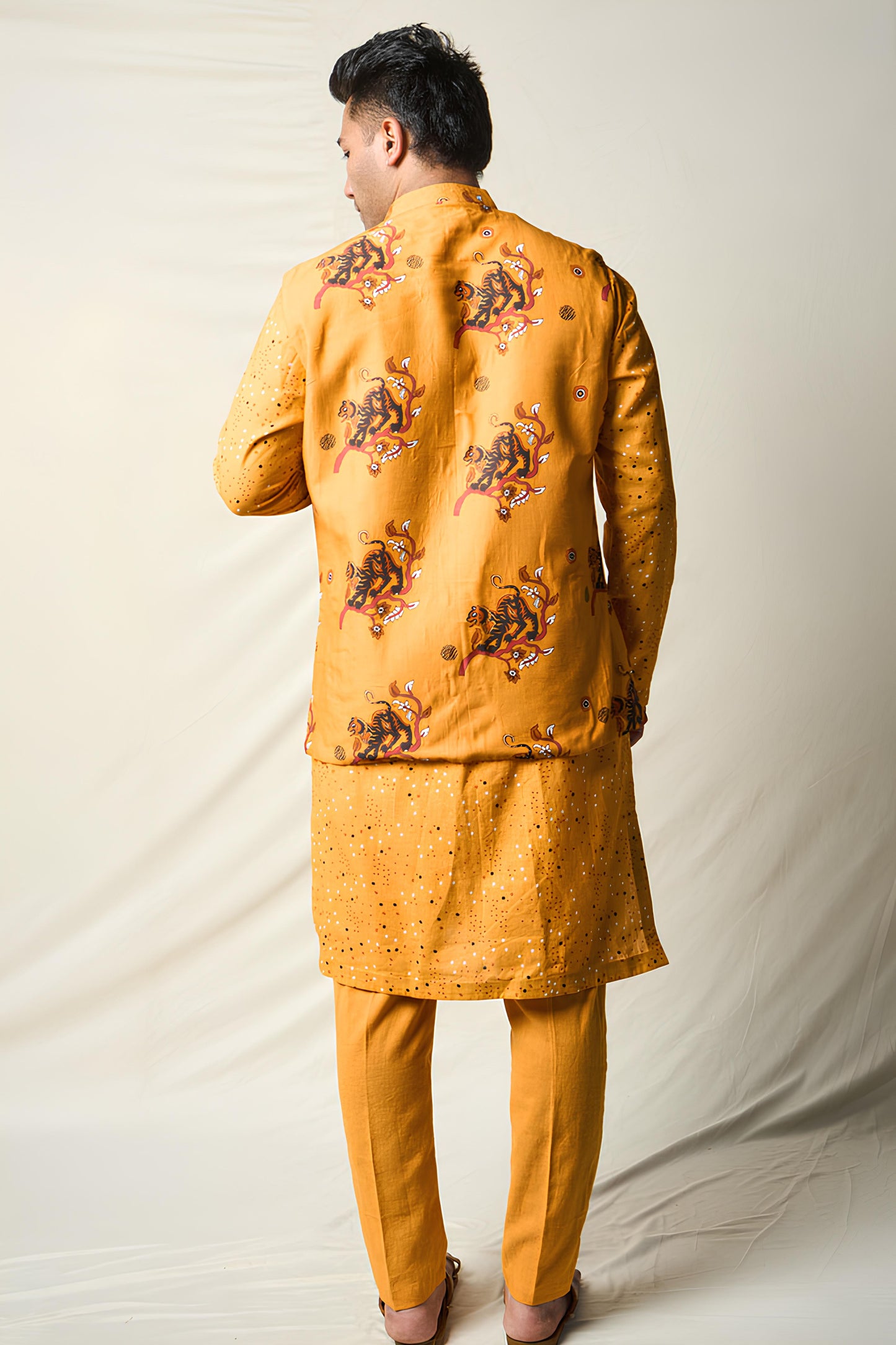 RAKSHAK SET OF 3 ( KURTA +PANT+ jACKET ) MAN