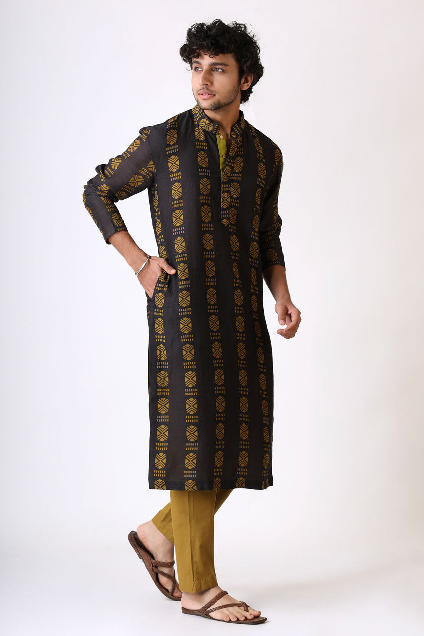 SANGHARASH BLACK MAYIL SET (kurta + pant + jacket)