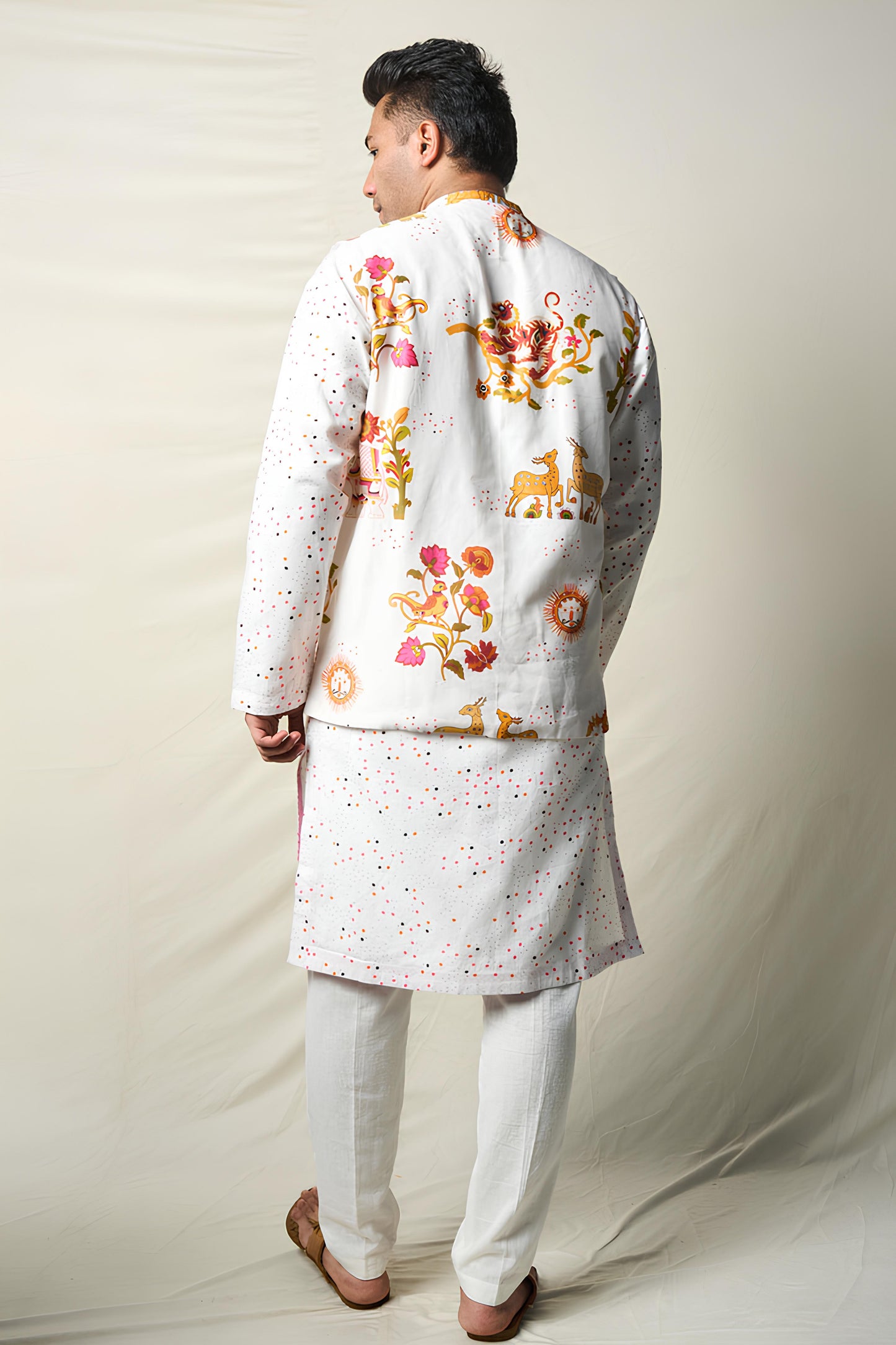 SUKH VANA SET OF 3 ( KURTA +PANT+ jACKET ) MAN