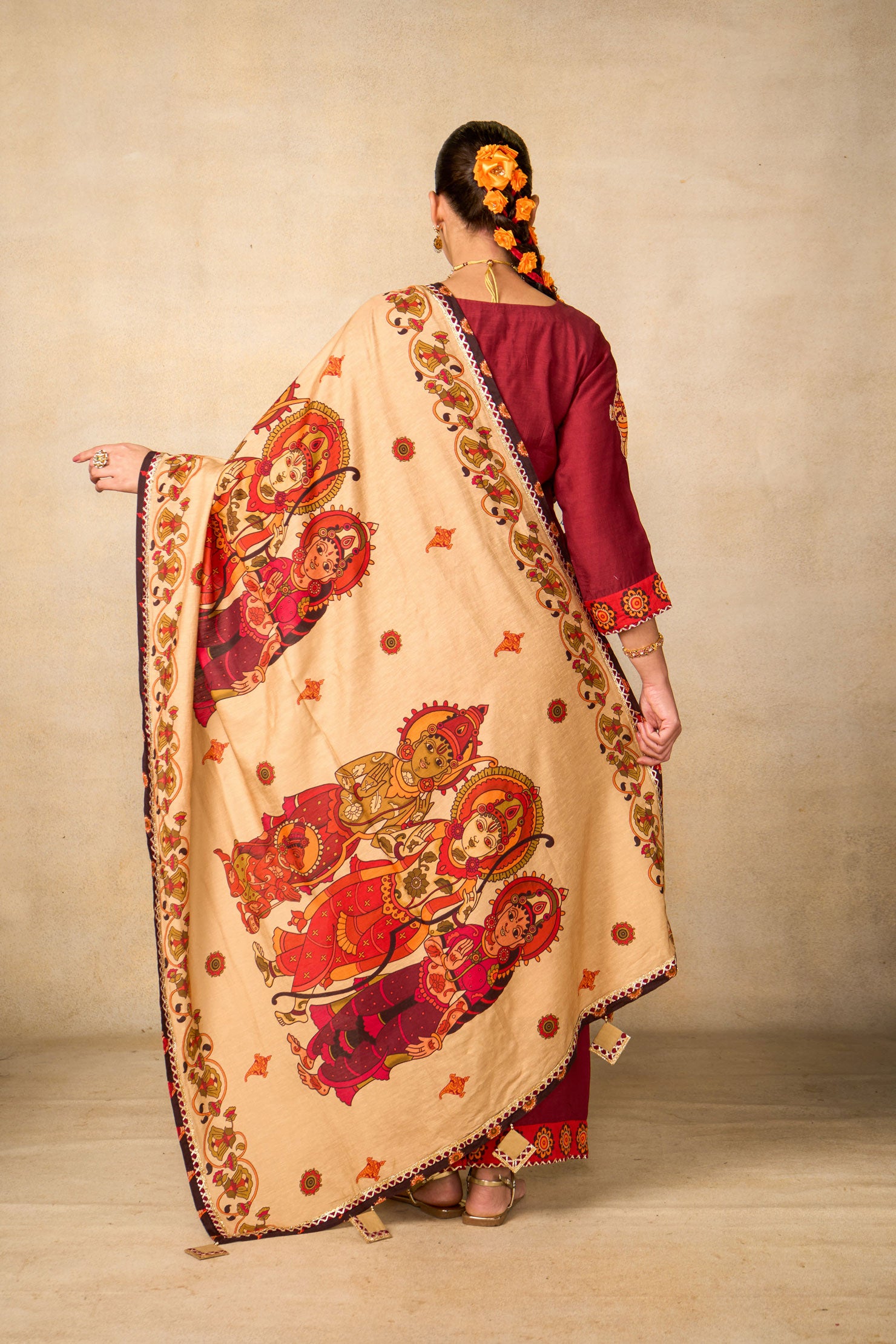 Sita Ram Anant cream dupatta