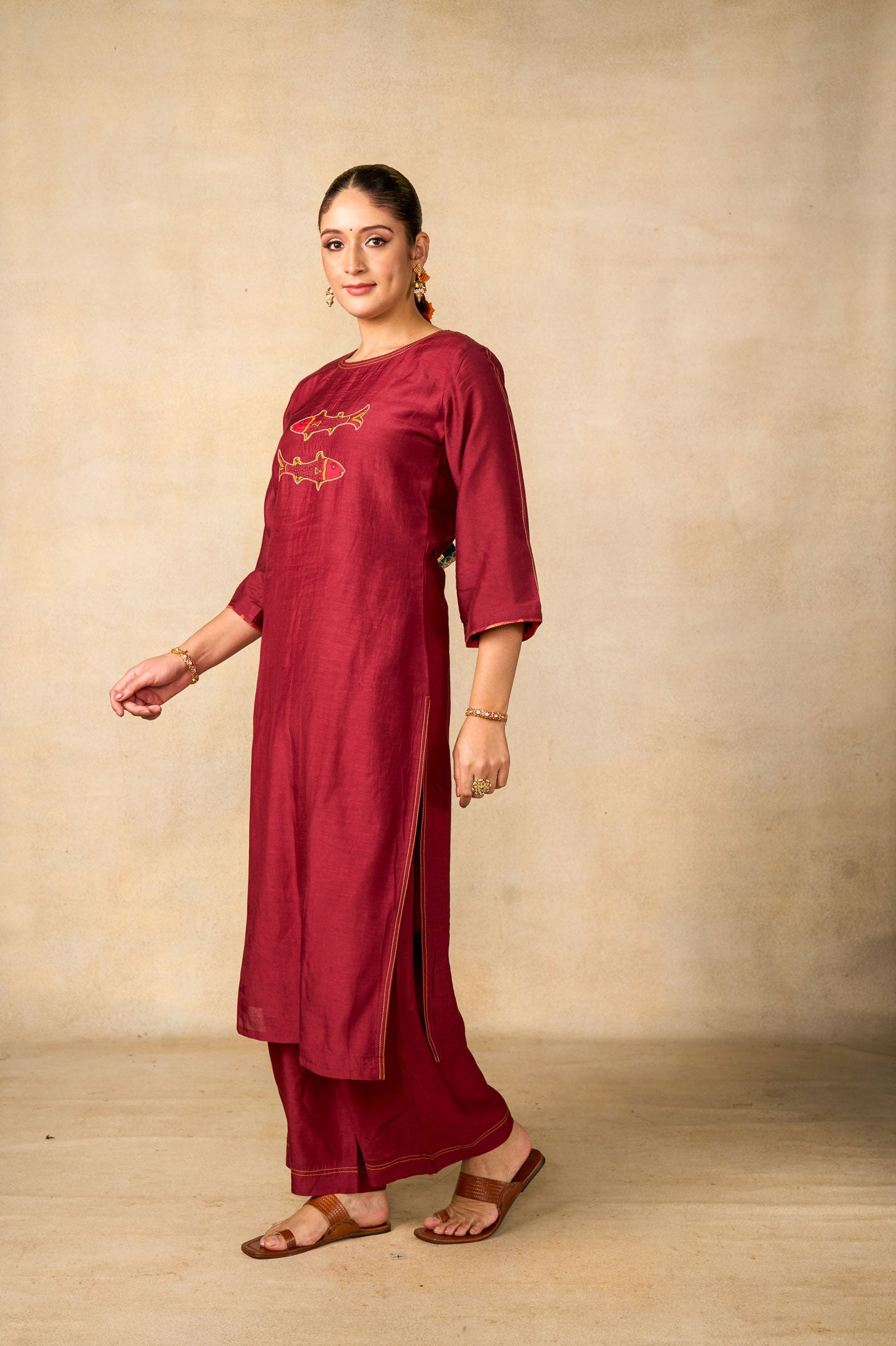 Matsya Tatva maroon co-ord set (set of 2)