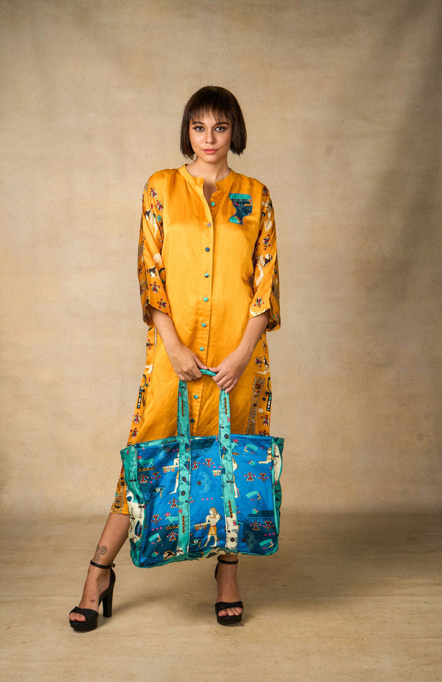 Echoes of Egypt blue bag