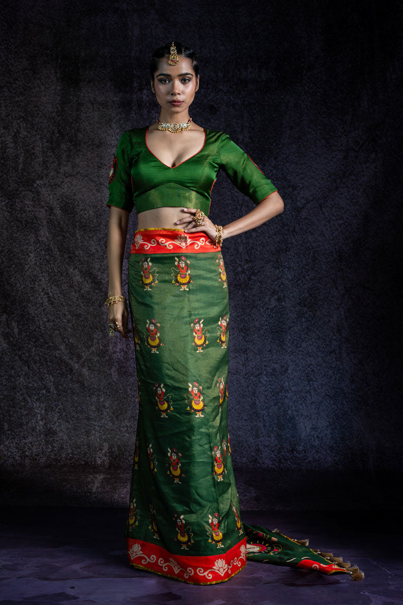 MANAGLMURTI HARĀ METALLIC SAREE