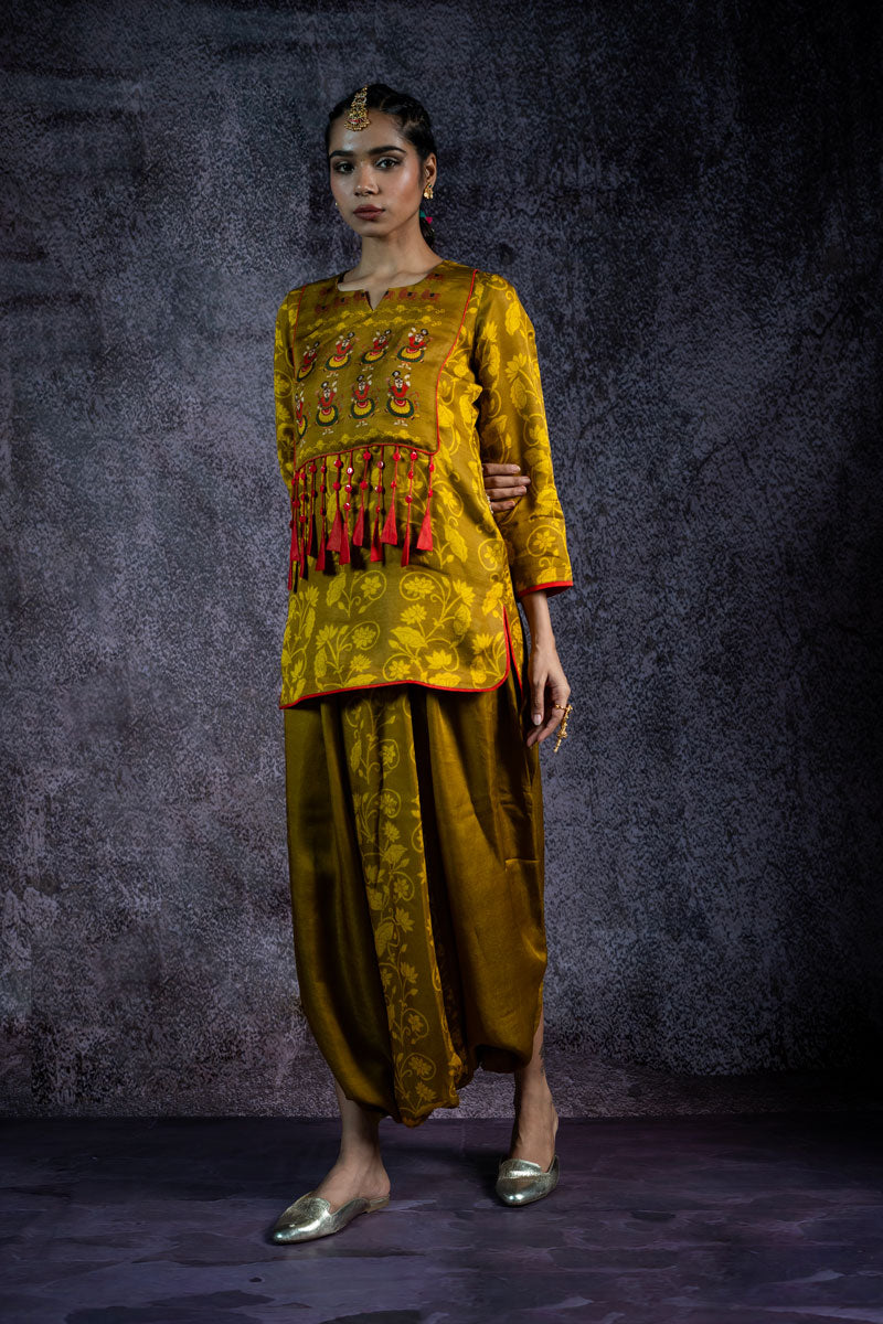 VRAJ LEELA METALLIC OLIVE KURTA + DHOTI ( SET OF 2 )