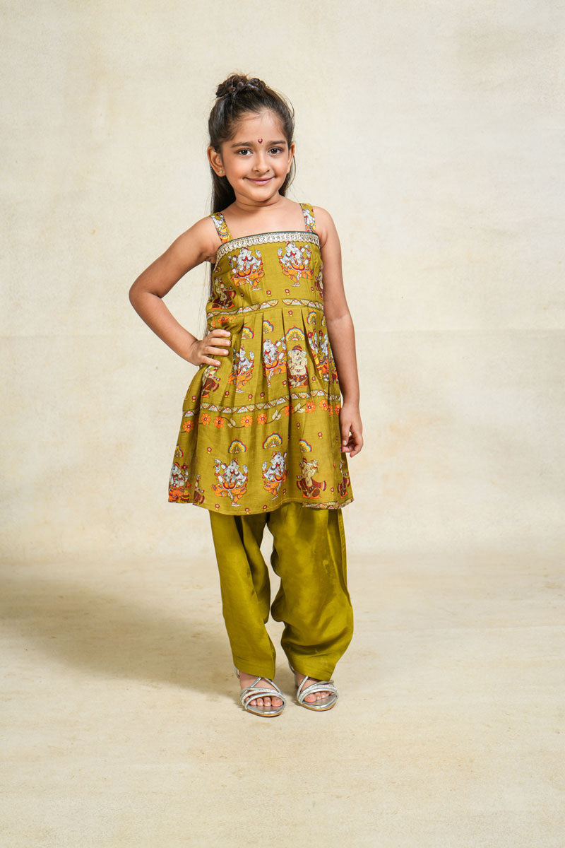 Siddhi salwar kurta set ( set of 2 )