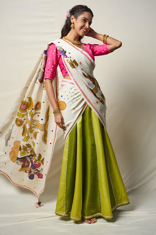 KĀNTARA GREEN LEHENGA SET(SET OF 3)