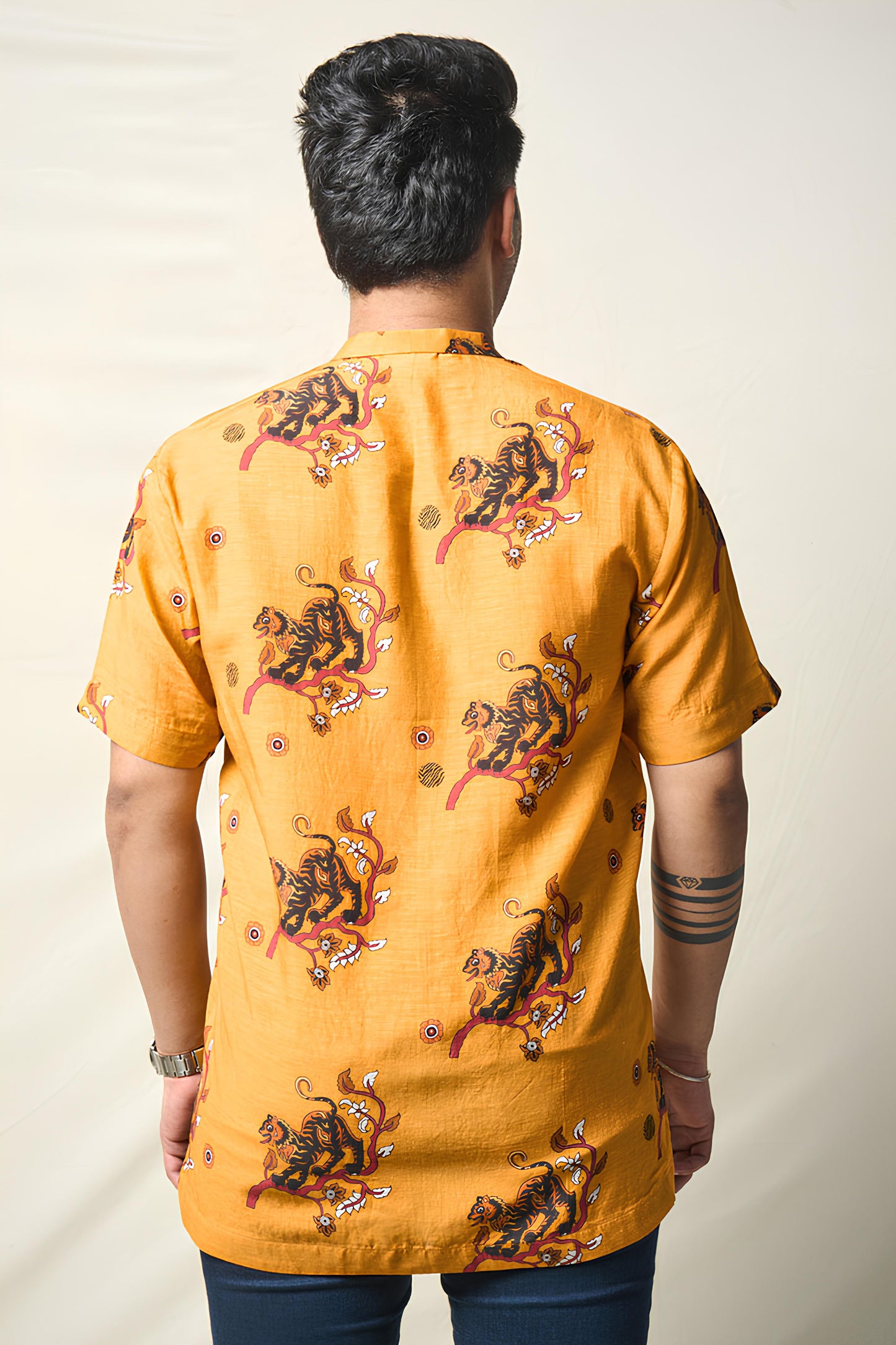 RAKSHAK CUBAN SHIRT MAN