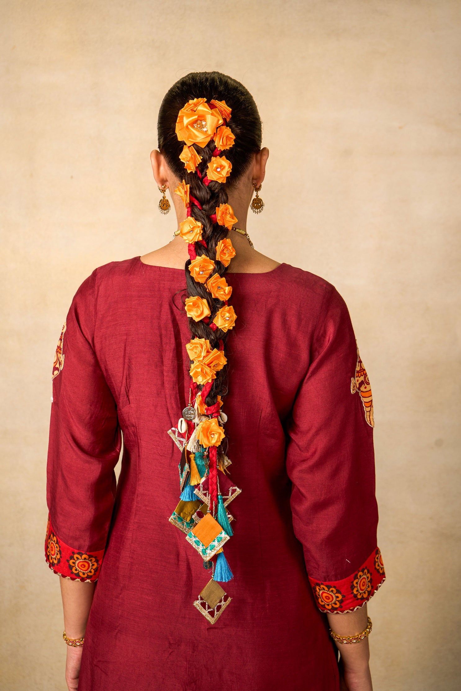 Mango rose with tassels HAIR PARANDI