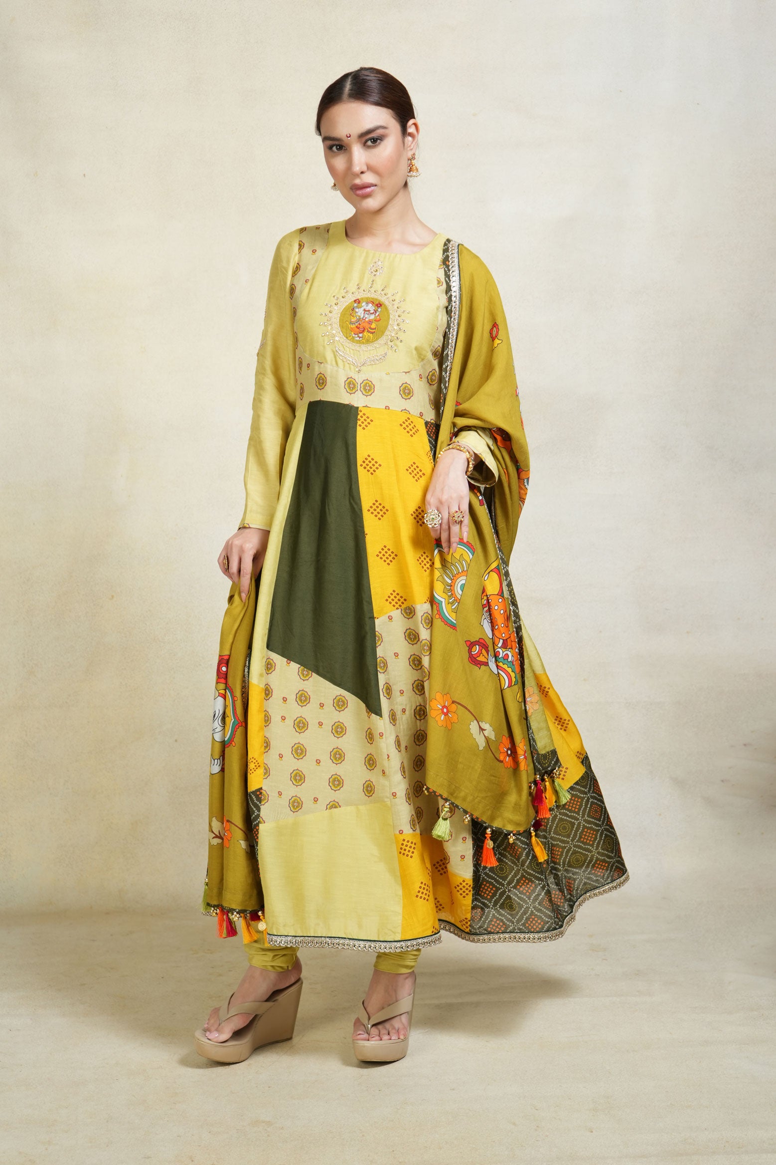 Varenya pista anarkali + churirdar + dupatta (set of 3)