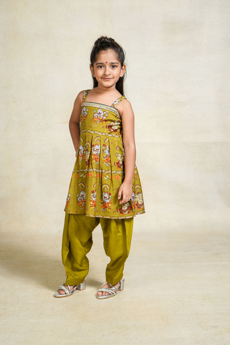 Siddhi salwar kurta set ( set of 2 )