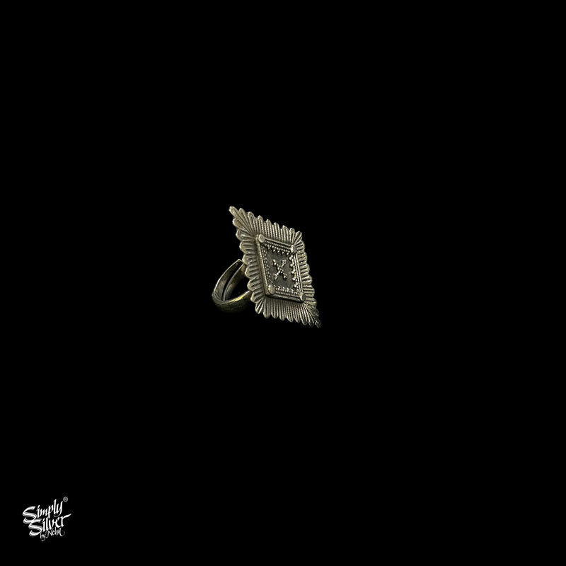 Amyra Ring