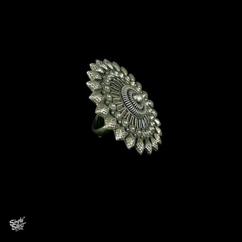 Anguliya ring