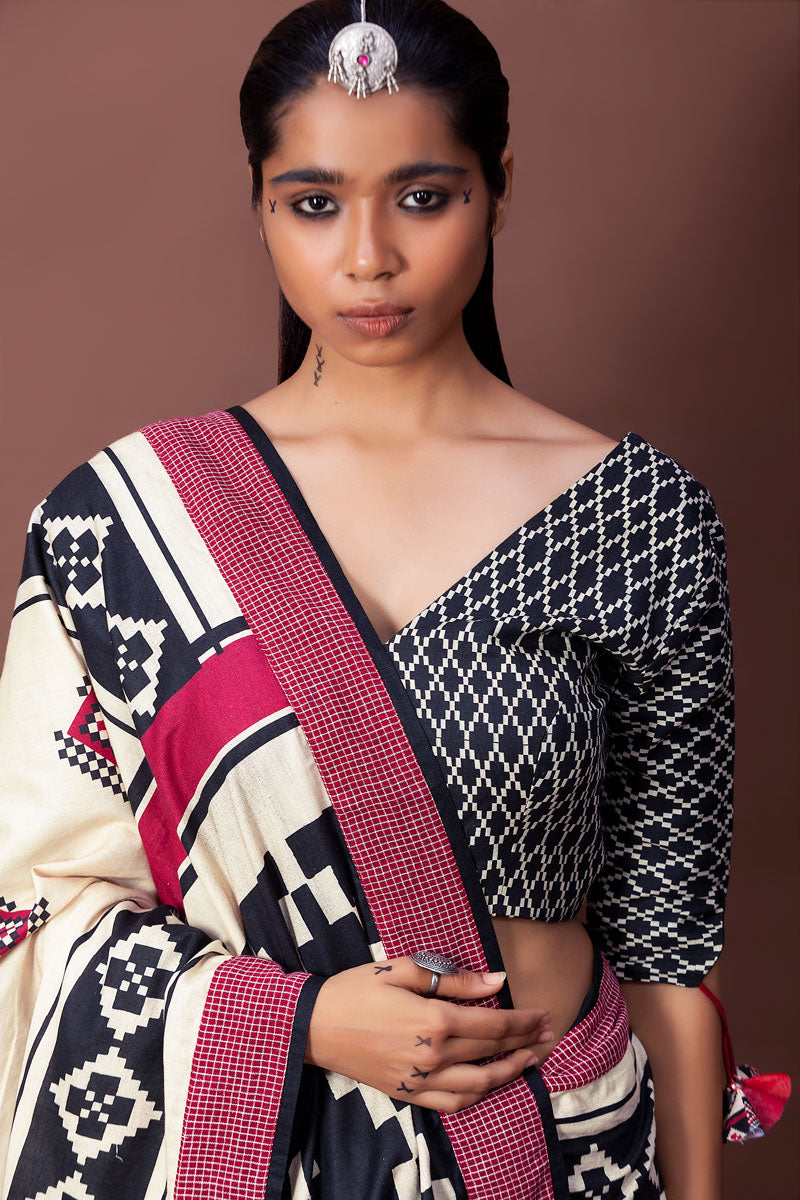 Pugur onyx saree