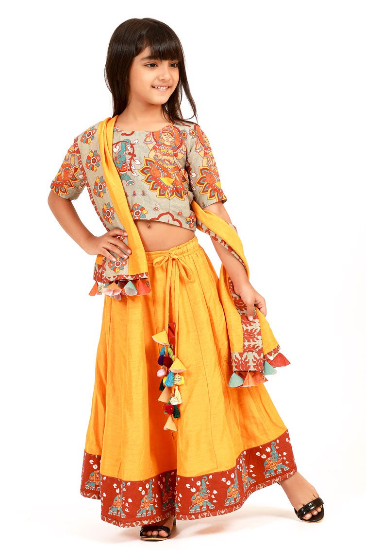 Sudha Lehenga Set (Girl)