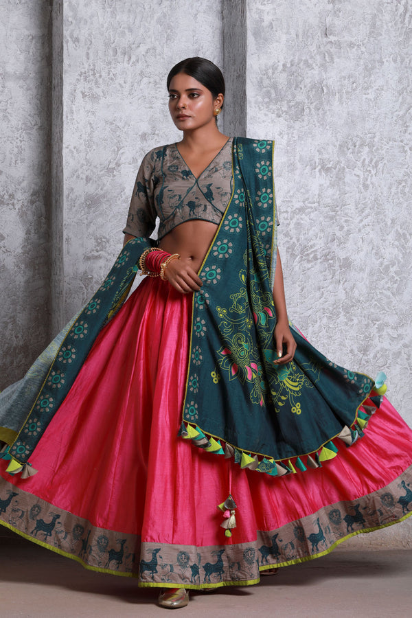 Bagh Pink lehenga (Set of 3)