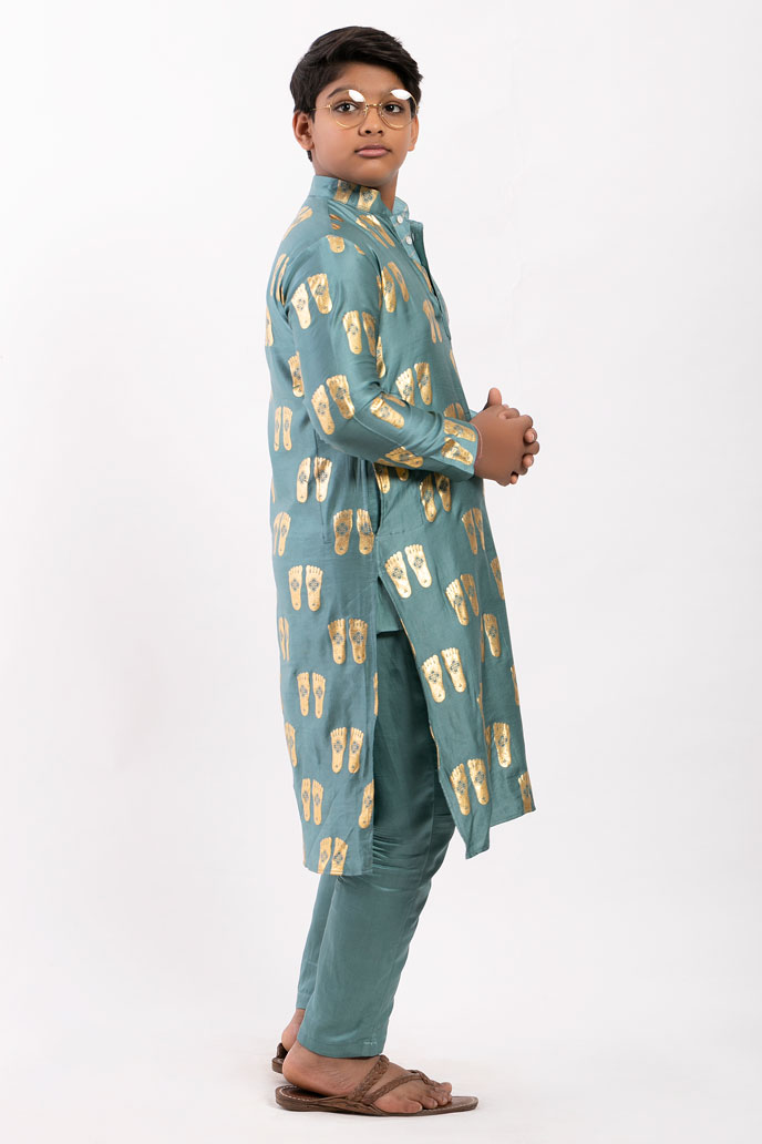 Foot print kurta set( boy)