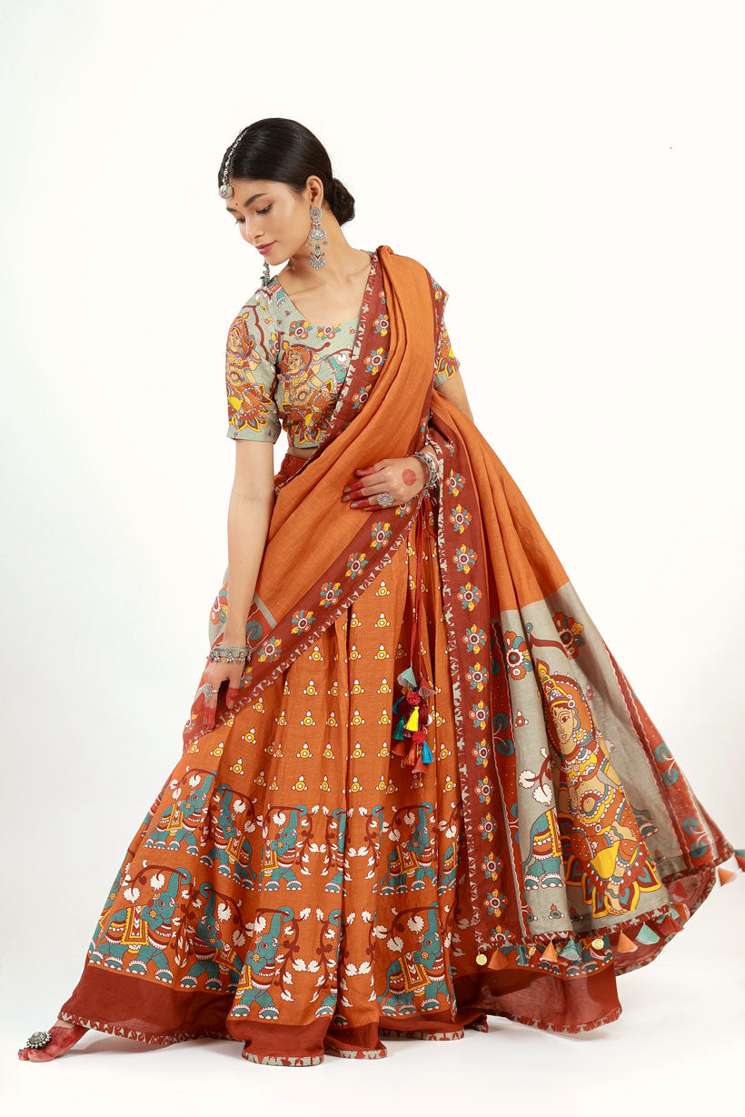 Ishwari Lehenga (Set of 3)